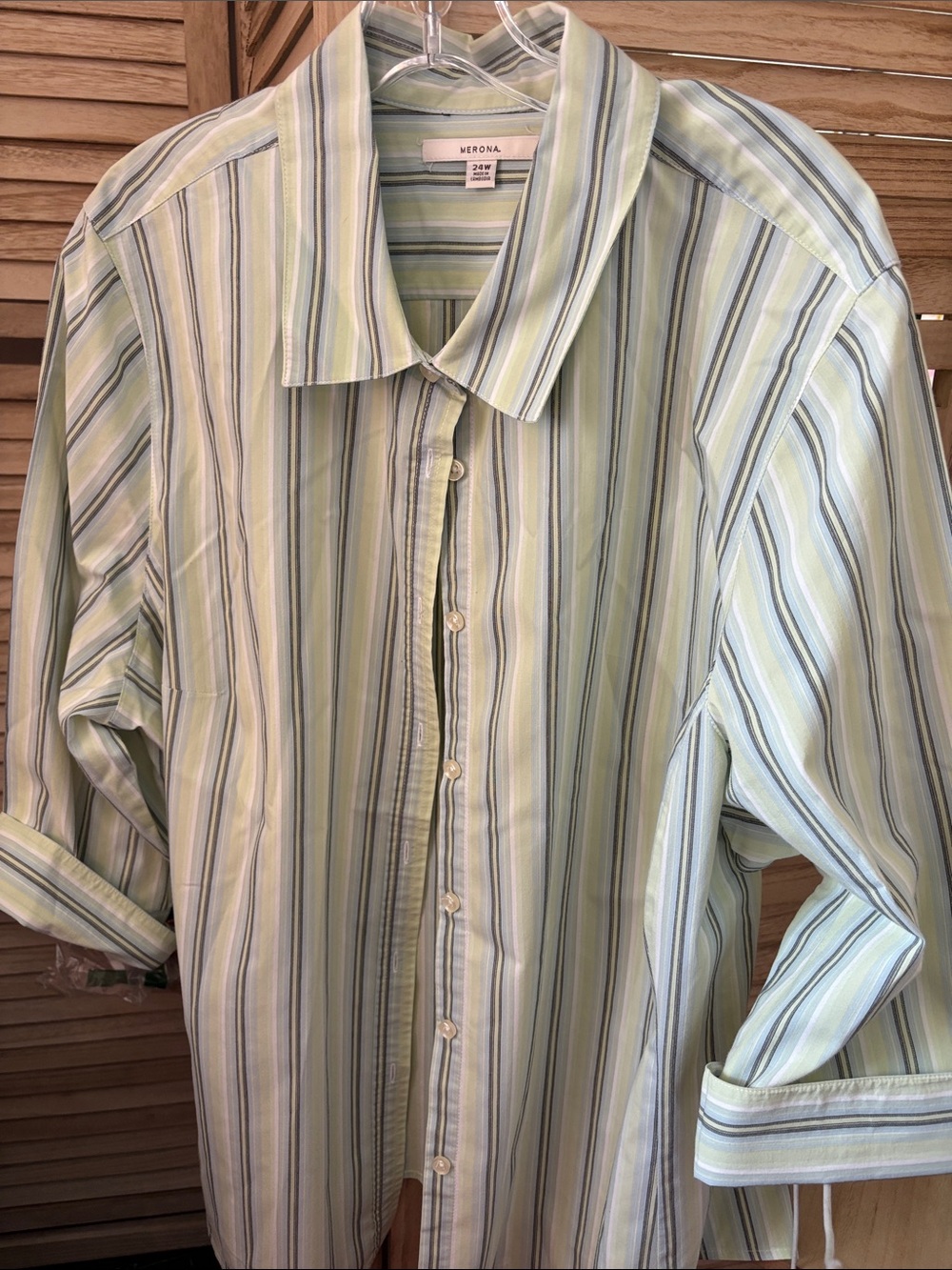 Merona Ladies Pale Green & Blue Striped Button-Down Shirt 24W